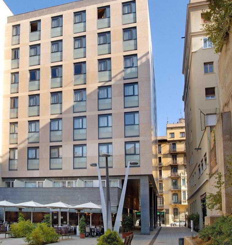 Отель Evenia Rossello Барселона Экстерьер фото
